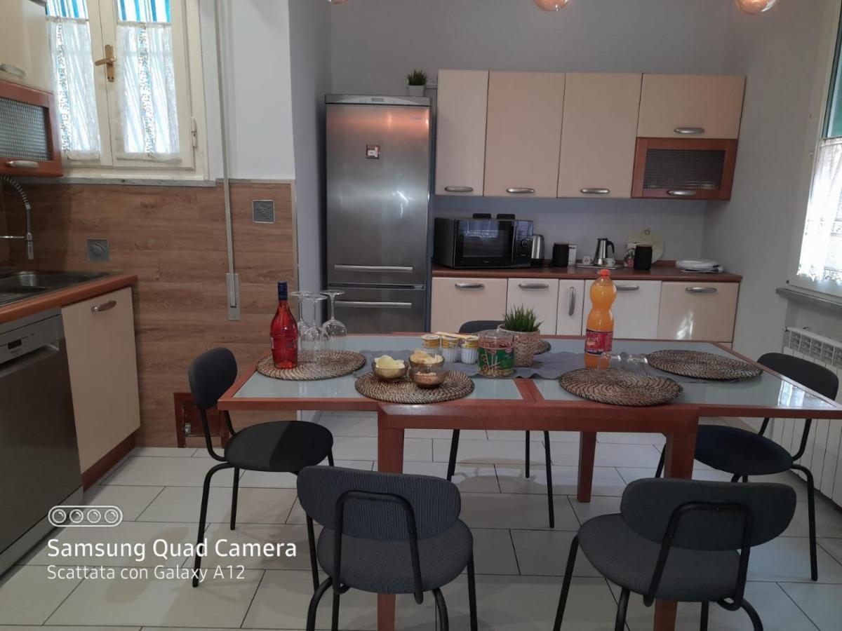 Apartamento La Casa Di Debby Parcheggio Wi-Fi , Aria Condizionata Gratuiti Capannori Exterior foto
